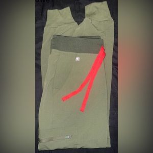 Figs Scrubs Bottom Color DARK OLIVE - Petite XXS Zamora Jogger Pants